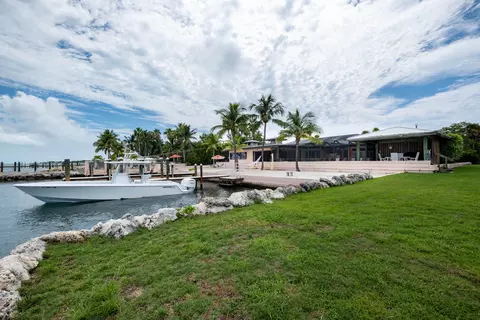 Exterior - 57121 Morton St, Marathon, FL 33050 photo 7 of 12