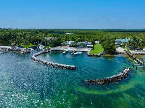 View/Area - 57121 Morton St, Marathon, FL 33050 photo 2 of 14