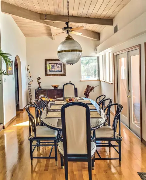 Dining - 57121 Morton St, Marathon, FL 33050 photo 2 of 4
