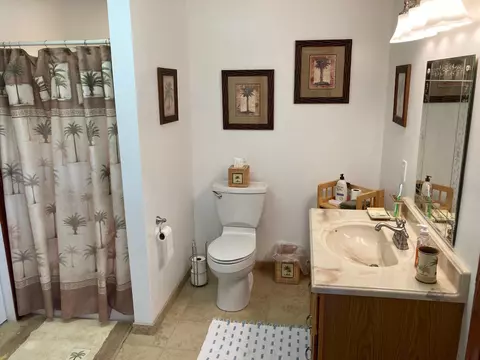 Bath - 57121 Morton St, Marathon, FL 33050 photo 6 of 6