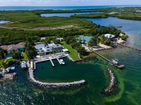 View/Area - 57121 Morton St, Marathon, FL 33050 photo 9 of 14