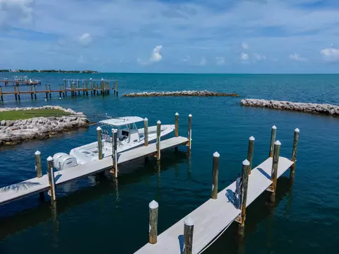 View/Area - 57121 Morton St, Marathon, FL 33050 photo 11 of 14