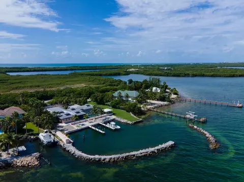 View/Area - 57121 Morton St, Marathon, FL 33050 photo 8 of 14