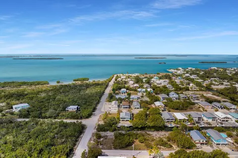 3611 S Seas St, Big Pine Key, FL 33043