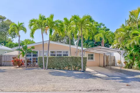 60 Bahama Ave, Key Largo, FL 33037