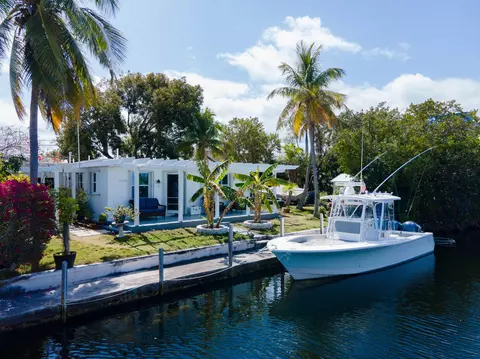 104 Sands Ln, Long Key, FL 33001