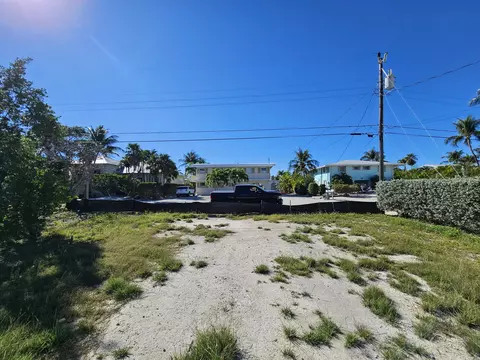 195 S Indies Dr, Duck, FL 33050