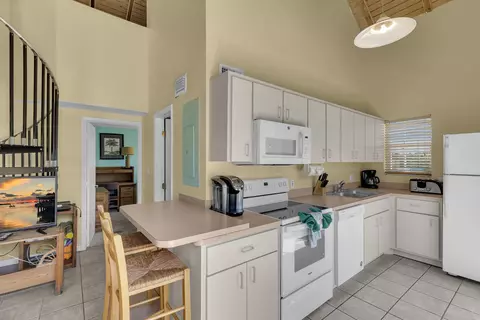 Kitchen - 3 E Kyle Way, Marathon, FL 33050 photo 1 of 4