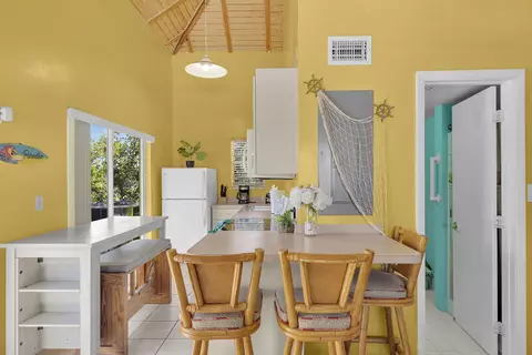 Dining - 3 E Kyle Way, Marathon, FL 33050 photo 2 of 2