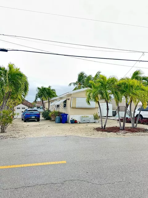 1693 Bayview Dr #0, Little Torch Key, FL 33042