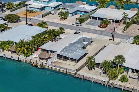View/Area - 421 10th St #KEY colony, Key Colony Beach, FL 33051 photo 2 of 6