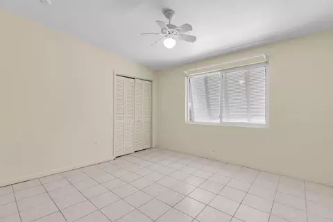 Bedroom - 421 10th St #KEY colony, Key Colony Beach, FL 33051 photo 1 of 6