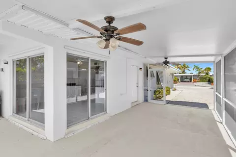 Exterior - 421 10th St #KEY colony, Key Colony Beach, FL 33051 photo 3 of 7