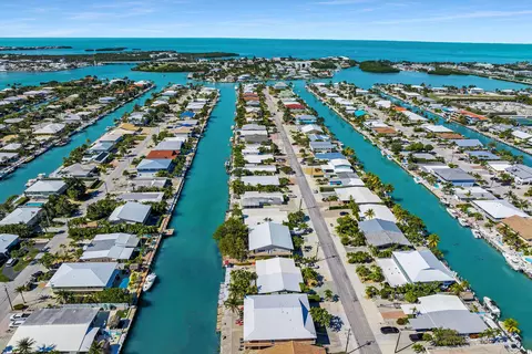 View/Area - 421 10th St #KEY colony, Key Colony Beach, FL 33051 photo 5 of 6