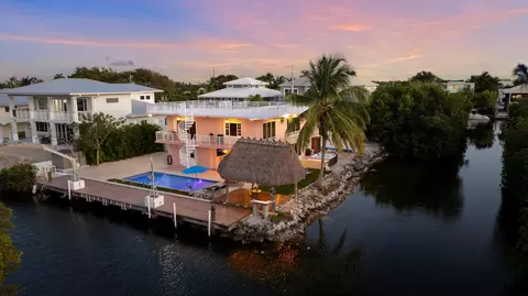 122 Pelican Rd, Tavernier, FL 33070