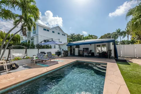 Exterior - 1423 Johnson St, Key West, FL 33040 photo 7 of 13