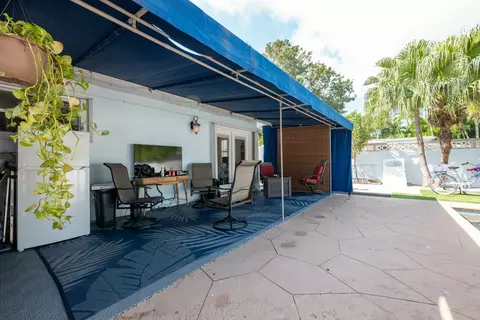 Exterior - 1423 Johnson St, Key West, FL 33040 photo 5 of 13