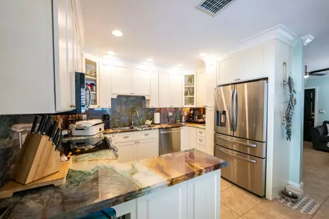 Kitchen - 1423 Johnson St, Key West, FL 33040 photo 1 of 2
