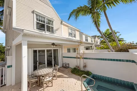 7021 Harbor Village Dr, Duck Key, FL 33050