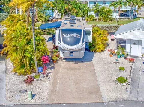 701 Spanish Main Dr #6, Cudjoe Key, FL 33042