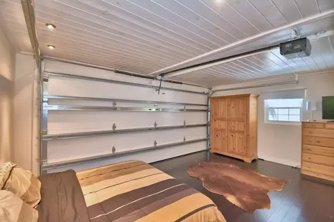 Bedroom - 3450 Palm Ave, Hialeah, FL 33012 photo 6 of 7