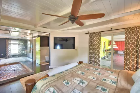 Bedroom - 3450 Palm Ave, Hialeah, FL 33012 photo 3 of 7
