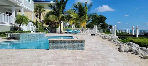 101 Windy Point Cir, Marathon, FL 33050 photo 12