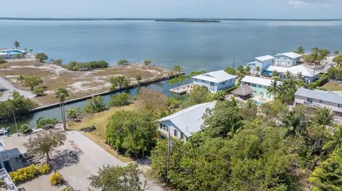 3714 Pine St, Big Pine Key, FL 33043 photo 2