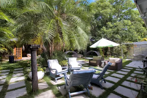 Exterior - 128 E Ridge Rd, Islamorada, FL 33036 photo 7 of 9
