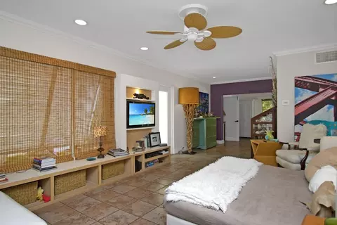 Living - 128 E Ridge Rd, Islamorada, FL 33036 photo 1 of 5