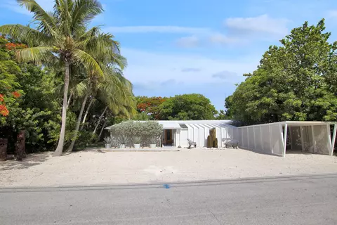 Exterior - 128 E Ridge Rd, Islamorada, FL 33036 photo 9 of 9