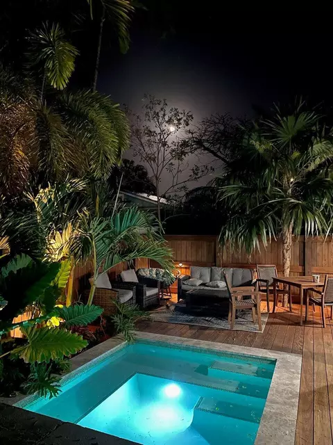 Exterior - 1121 Whitehead St, Key West, FL 33040 photo 3 of 9
