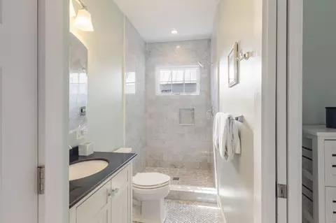 Bath - 1121 Whitehead St, Key West, FL 33040 photo 2 of 8