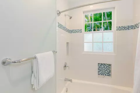 Bath - 1121 Whitehead St, Key West, FL 33040 photo 1 of 8