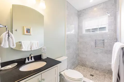 Bath - 1121 Whitehead St, Key West, FL 33040 photo 3 of 8