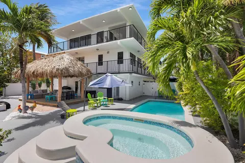 1 Emerald Dr, Key West, FL 33040