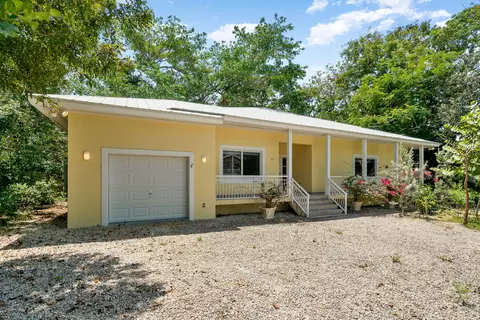 17 Bonita Ave, Key Largo, FL 33037