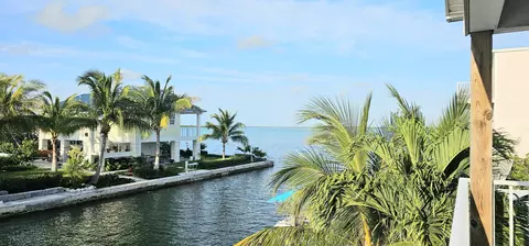 25121 Center St, Summerland Key, FL 33042