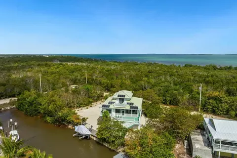 32734 Bimini Ln, Big Pine Key, FL 33043