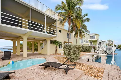 137 Ocean Ln, Islamorada, FL 33036
