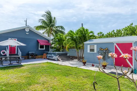291 84th Street Ocean St, Marathon, FL 33050 photo 2