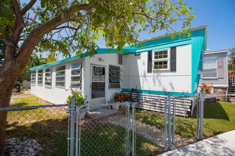 6800 Maloney Ave #17, Stock Island, FL 33040