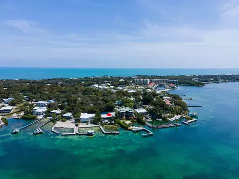 156 Key Heights Dr, Tavernier, FL 33070
