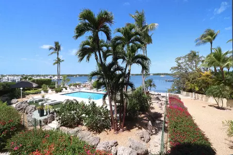 200 Harborview Dr #108, Tavernier, FL 33070
