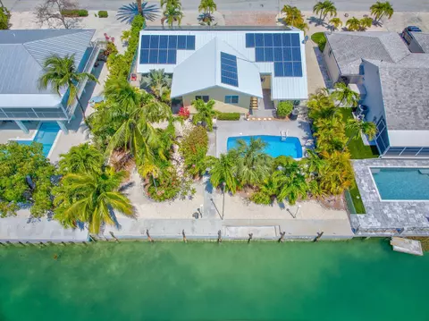501 11th St, Key Colony, FL 33051