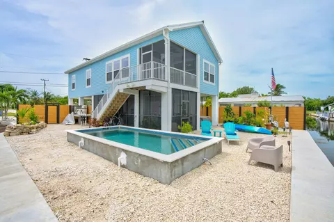 Exterior - 31507 Avenue E, Big Pine Key, FL 33043 photo 7 of 16