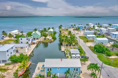 View/Area - 31507 Avenue E, Big Pine Key, FL 33043 photo 1 of 6