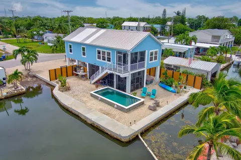 Exterior - 31507 Avenue E, Big Pine Key, FL 33043 photo 1 of 16