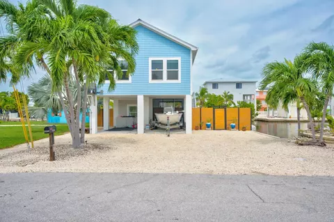 Exterior - 31507 Avenue E, Big Pine Key, FL 33043 photo 15 of 16