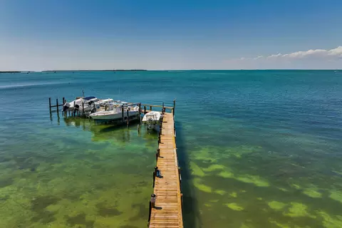 82762 Overseas Hwy #3, Islamorada, FL 33036